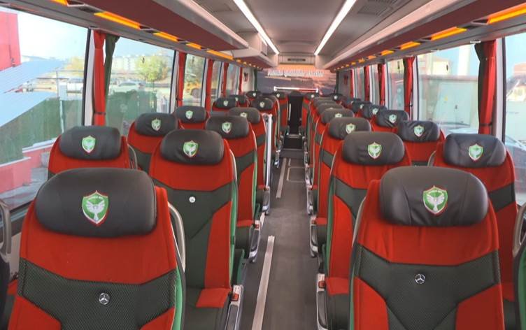 پاسێکی سەرنجڕاکێش درایە یانەی ئامەدسپۆر