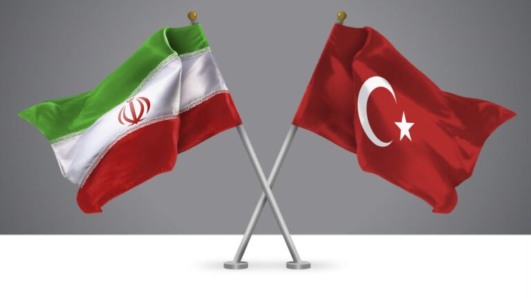 تورکیا و جەنگی ئێران؛ لە نێوان دەرفەت و کارەساتدا